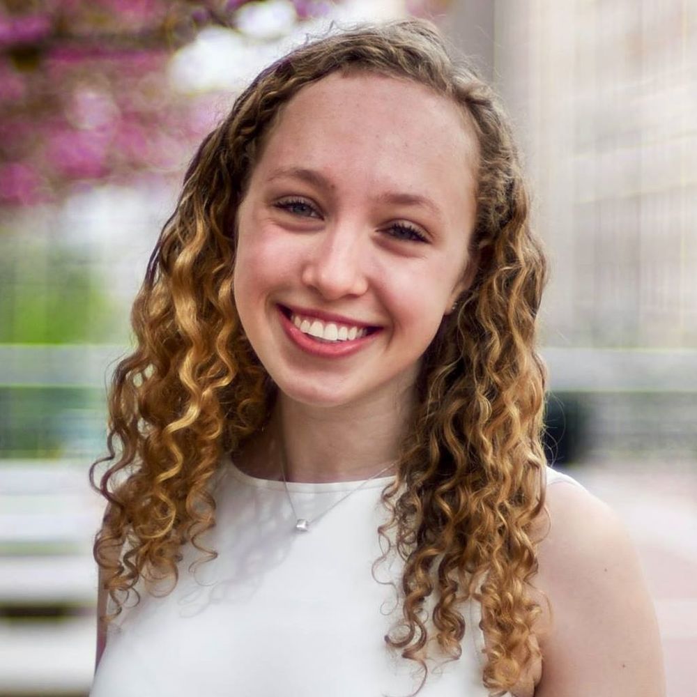 Meet your Posher, Isabel