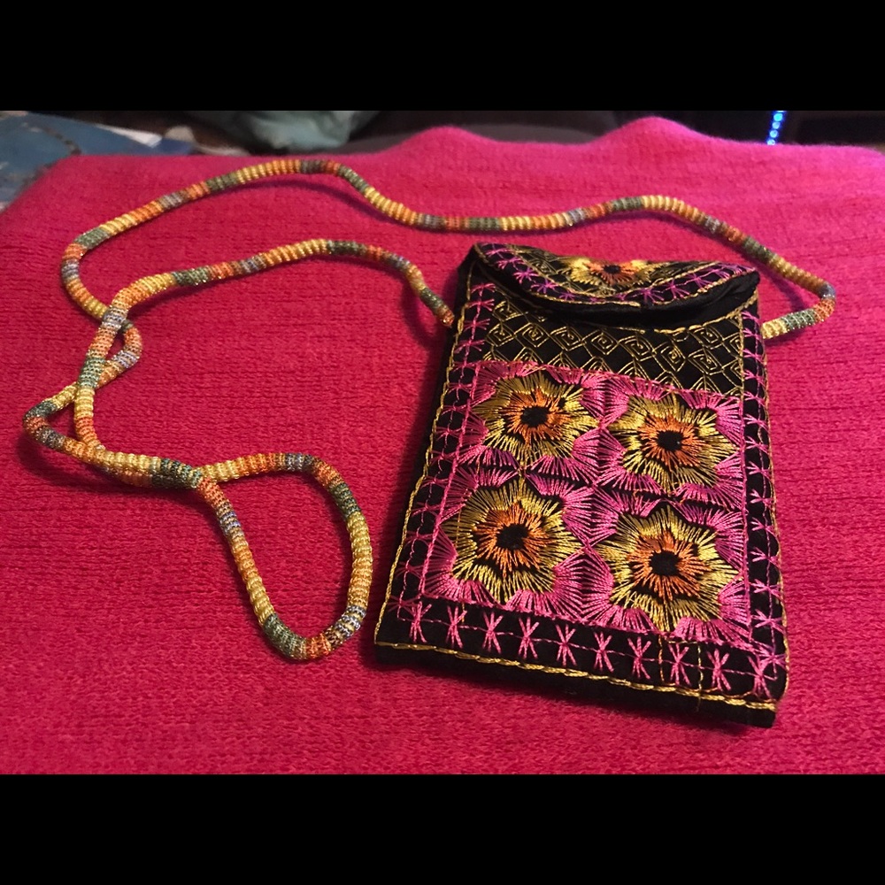 Cloth pouche