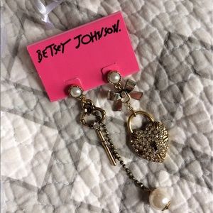 Betsey Johnson Lock & Key heart earrings