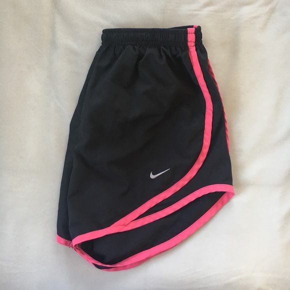 Nike Shorts - Picture 2 of 2