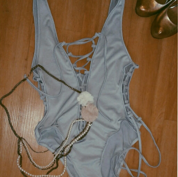 🌞Save on bundle 3 for $55 bodysuit🌞 - Picture 4 of 8