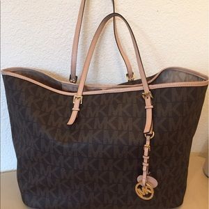 Michael Kors Hand Bag