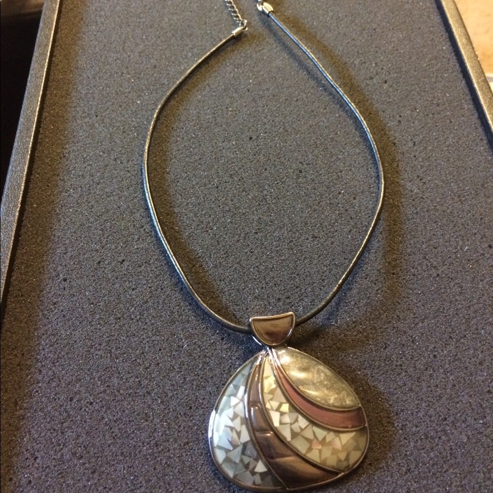 Beautiful Lia Sophia slide with cord necklace