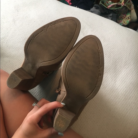 Tan booties - Picture 6 of 7