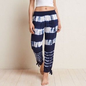 Tie-dye Aerie beach pants 💙