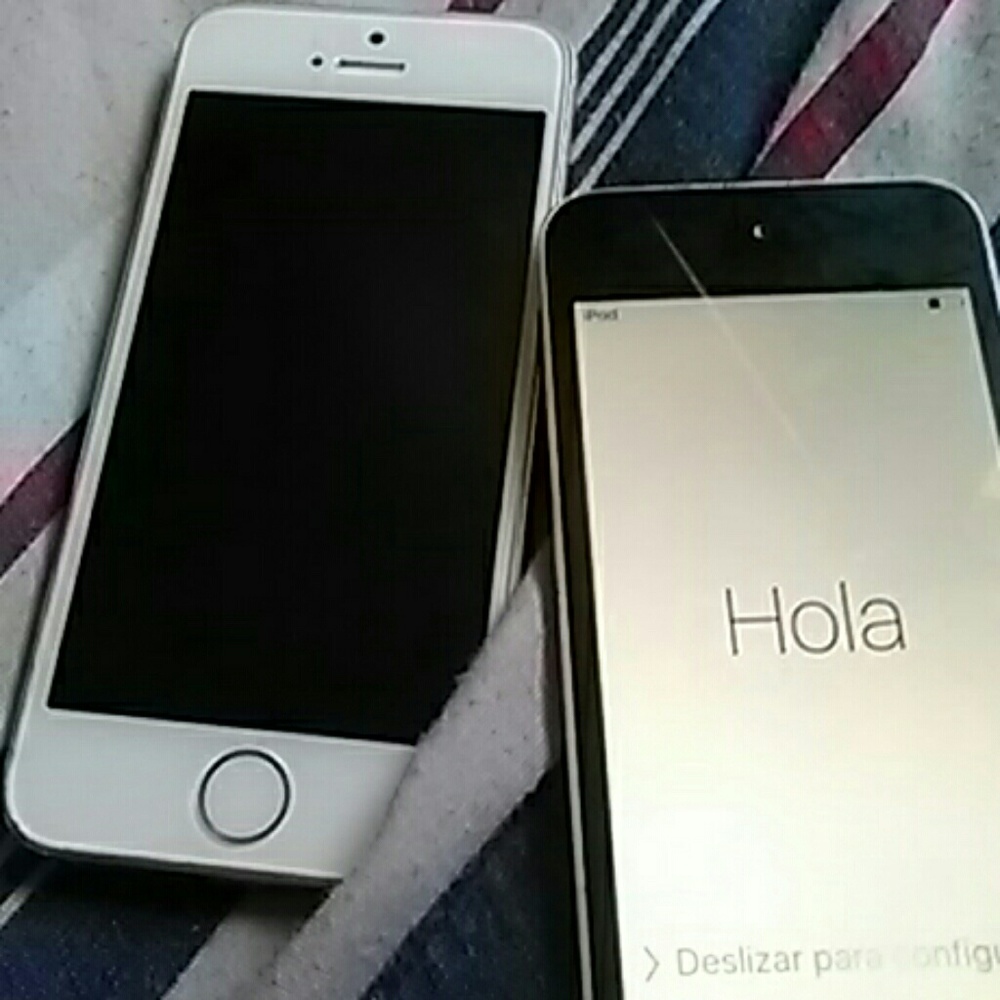 I phone 5 unlocked ipod wit lock on it best offer