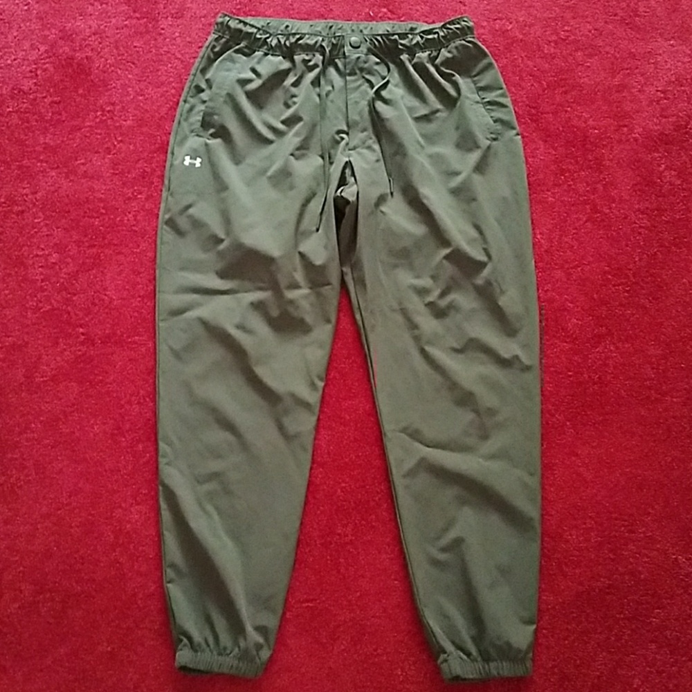UNDER ARMOUR JOGGERS