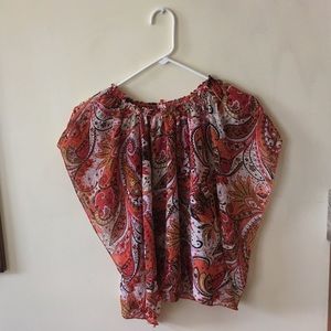 Patterned Short-Sleeved Blouse