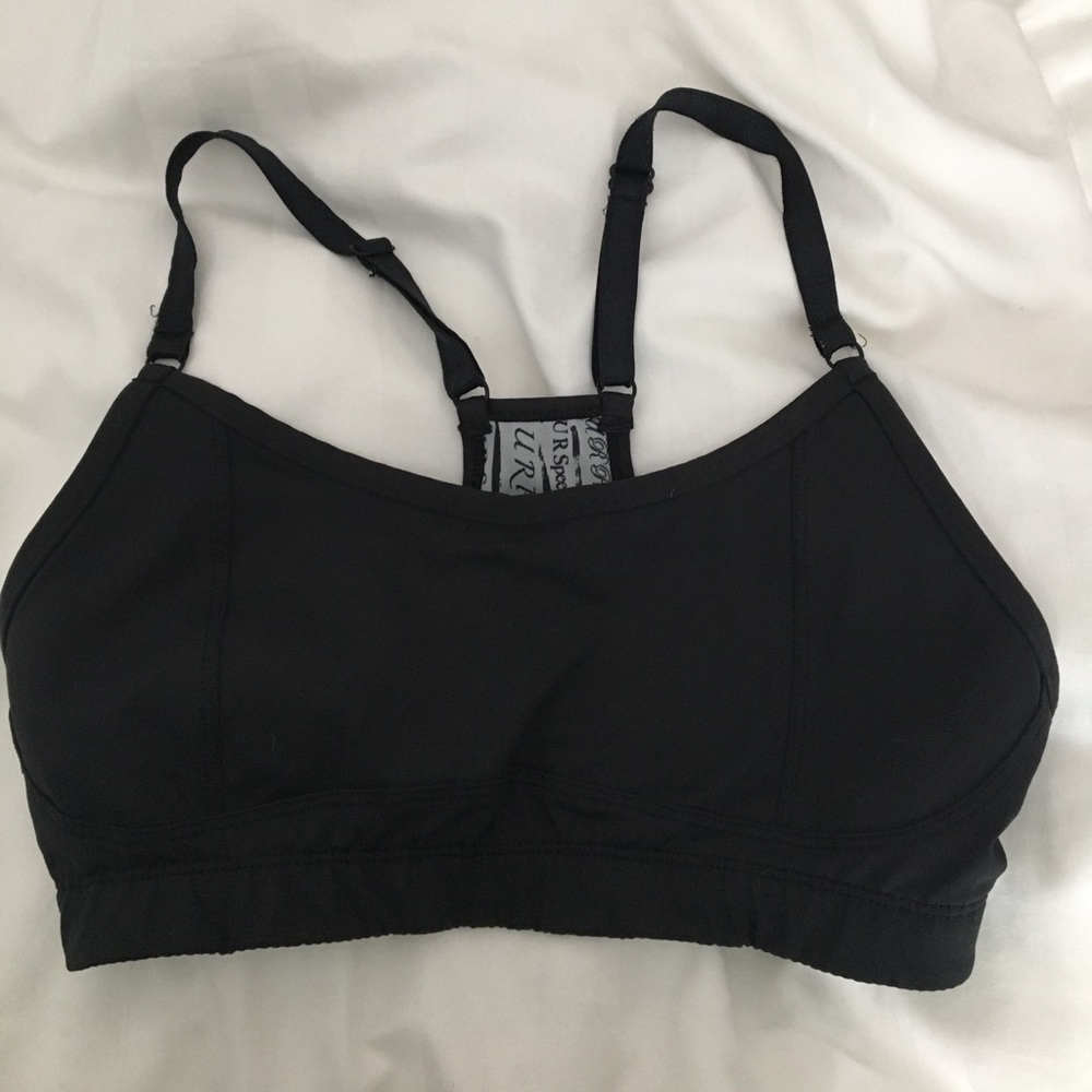 Black running sports bra by Road Runner