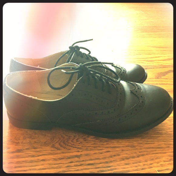 Steve Madden Trina oxfords - Picture 1 of 3