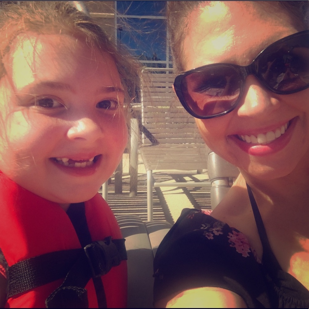 I'm excited to sell again and throw in a fee gift!