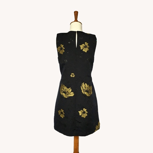 Zara Dresses - Zara Shift Dress Zara Dresses - Zara Shift Dress