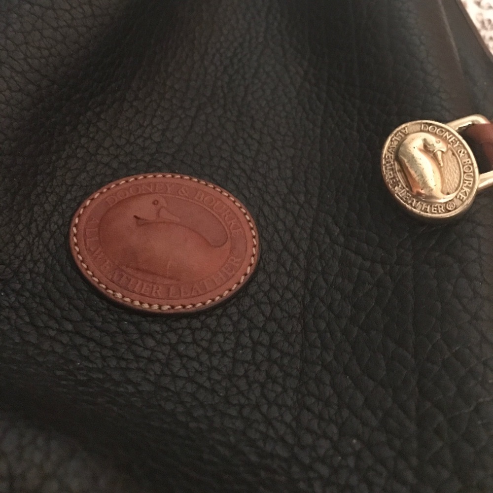 Vintage Dooney & Burke Bucket Bag - Picture 3 of 3