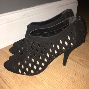 Cato - Sz 9 Black Bootie Heels