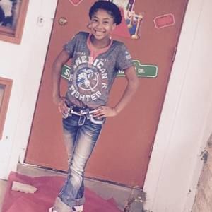 Meet your Posher, Alayah