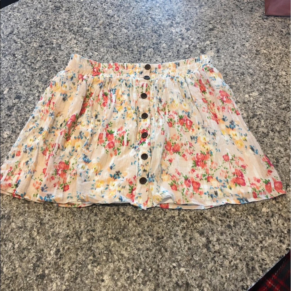 High waist stretchy floral skirt worn once
