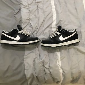 NIKE DUNKS