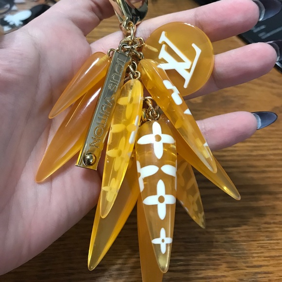 SOLD- Fashion keychain 🎉 - Picture 3 of 4