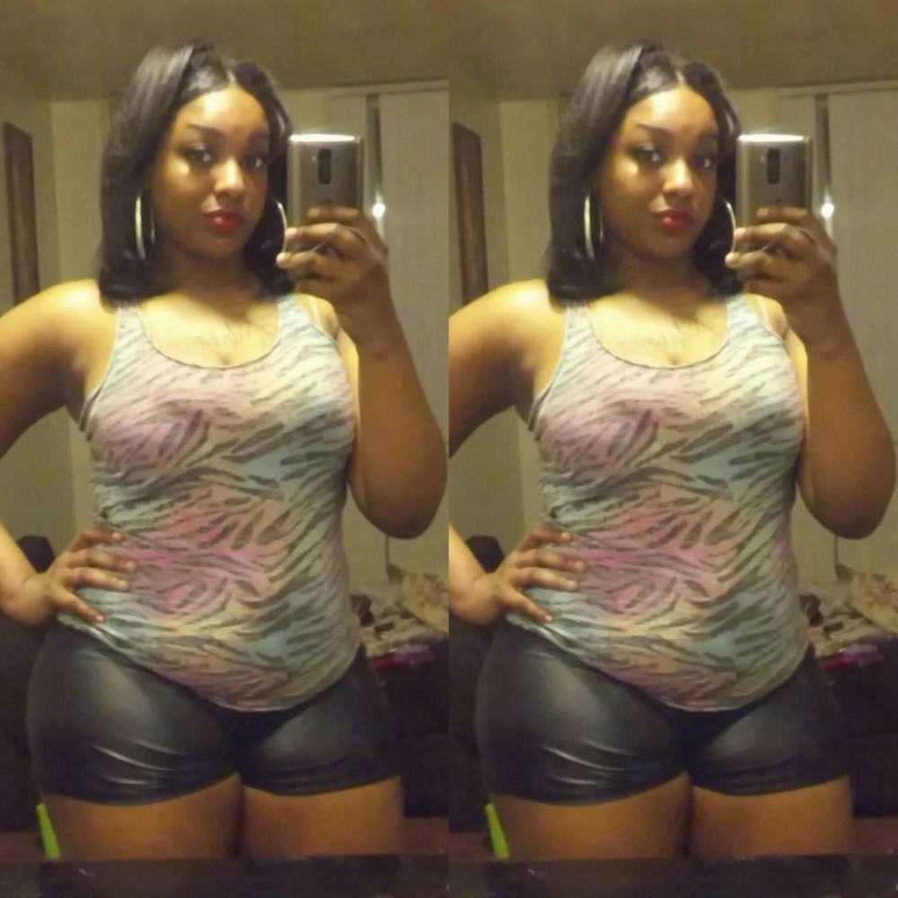 Meet your Posher, Adria