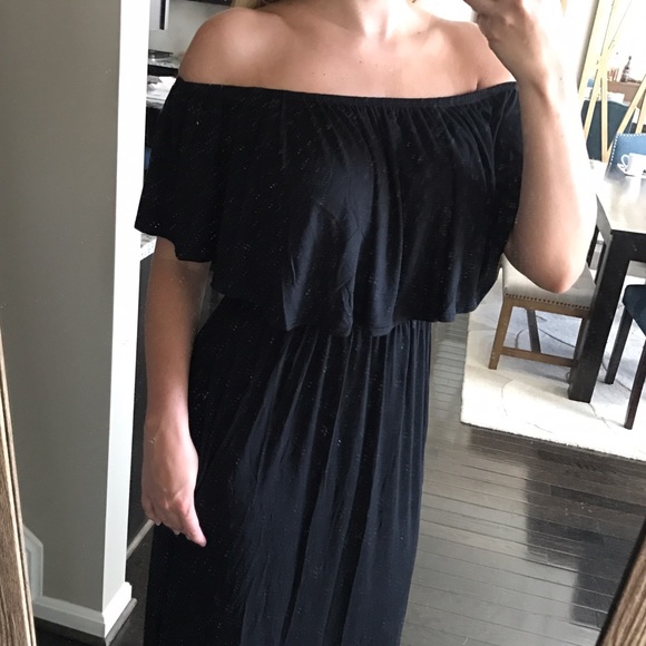 BACK IN! Everyday Off the Shoulder Maxi - Picture 4 of 6
