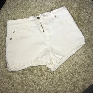 White denim shorts from garage