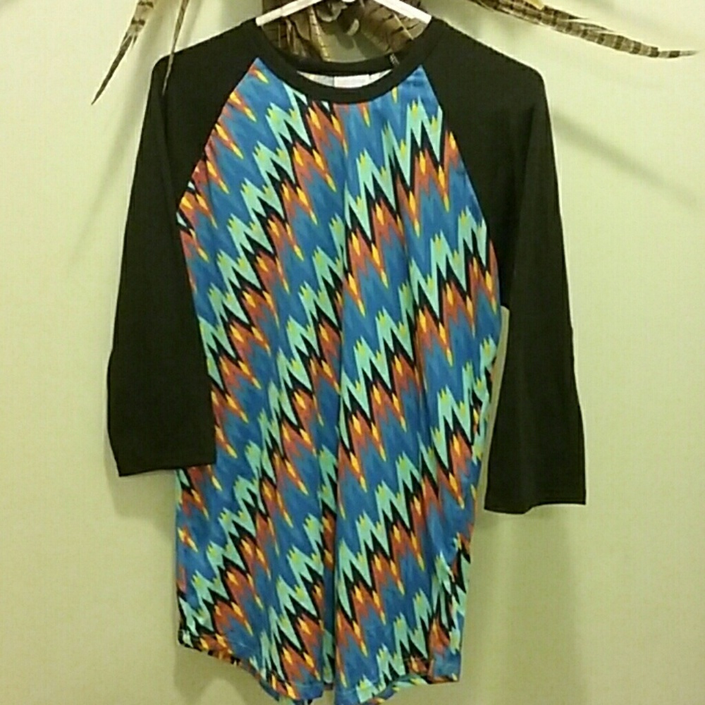 Lularoe Randy tee