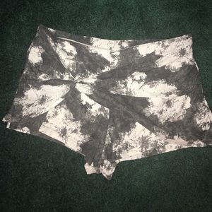 Free People Floral Linen Shorts