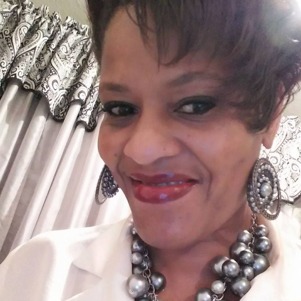 Meet your Posher, Valerie