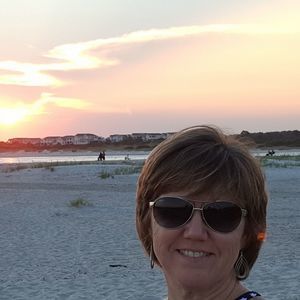 Meet your Posher, Dana