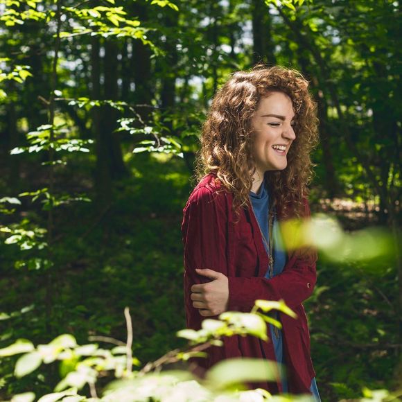 Meet your Posher, Carly - Picture 1 of 1