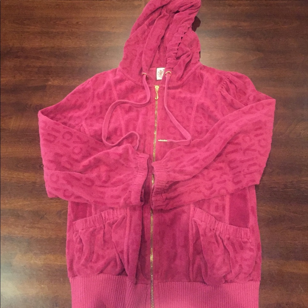 Pink Juicy couture sweatshirt.