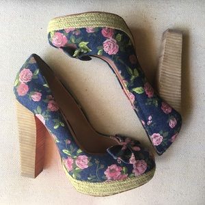 Betsey Johnson pumps