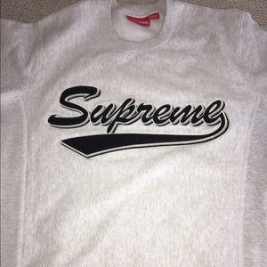 SUPREME CREWNECK