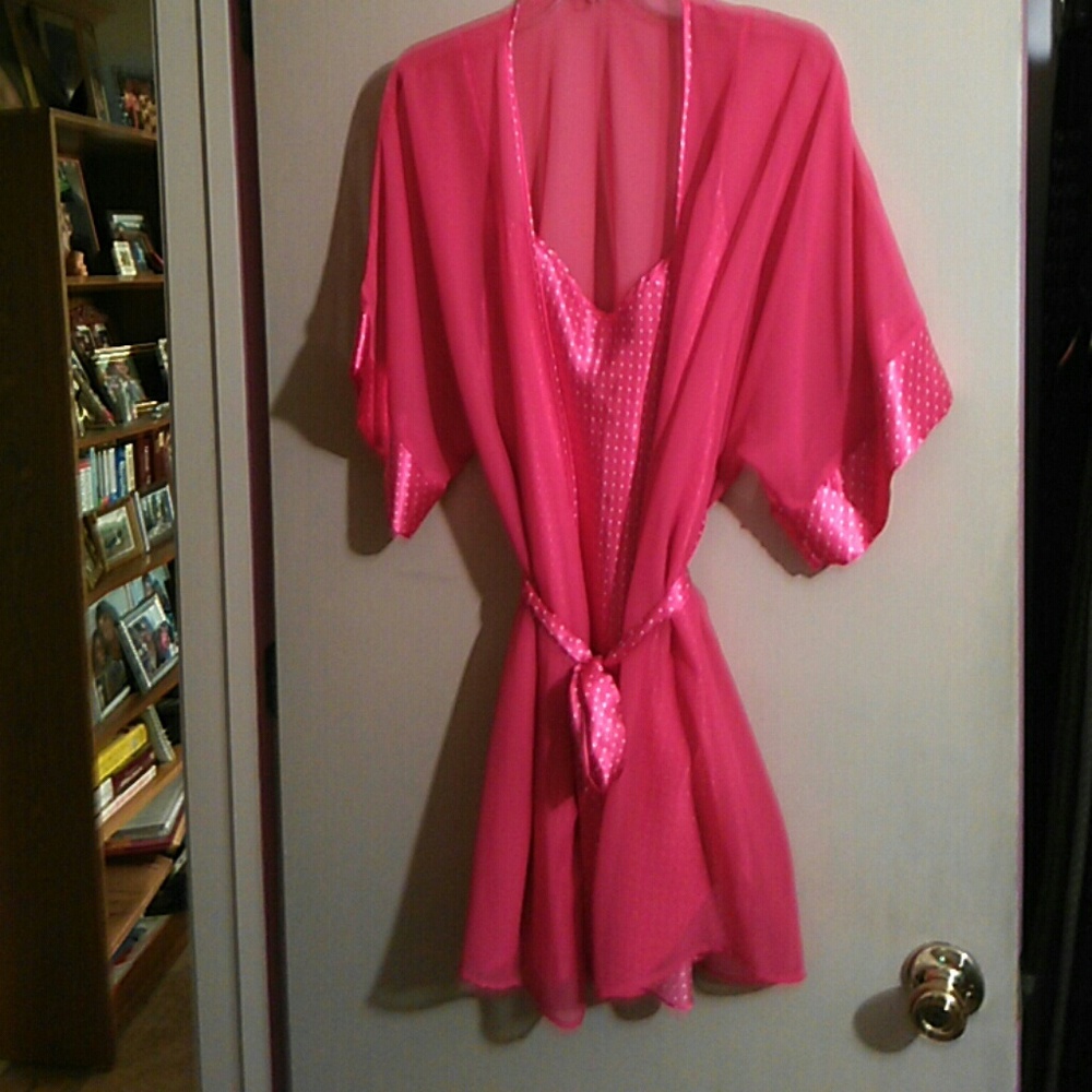 Nice gown with matching  robe