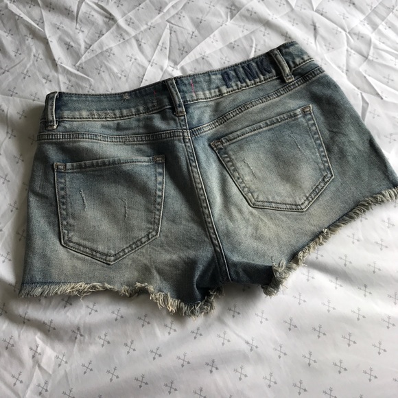 25% OFF BUNDLES NWOT PINK shorts - Picture 3 of 4