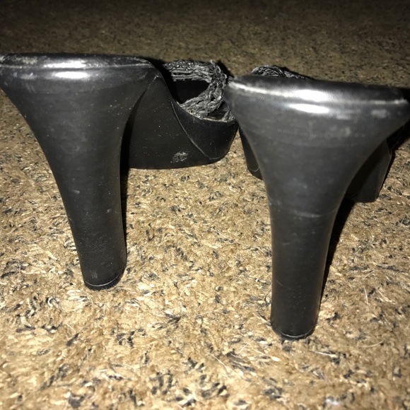 GUESS Crocheted slide on pumps - Picture 4 of 5