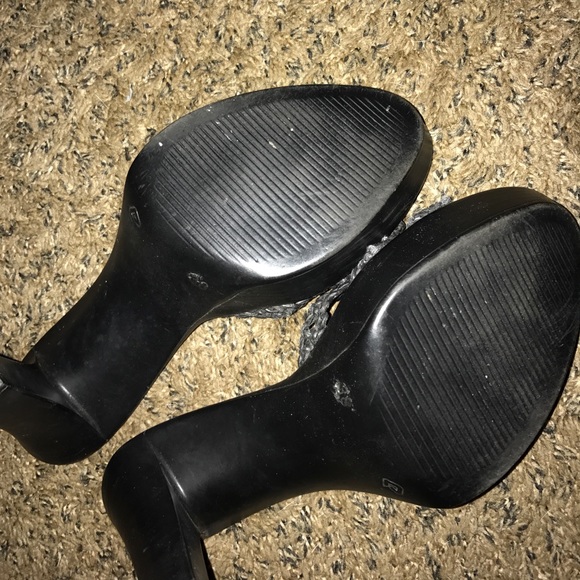 GUESS Crocheted slide on pumps - Picture 5 of 5