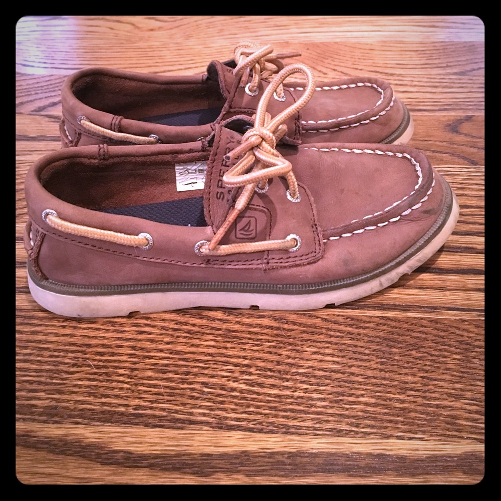Sperry boat shoes