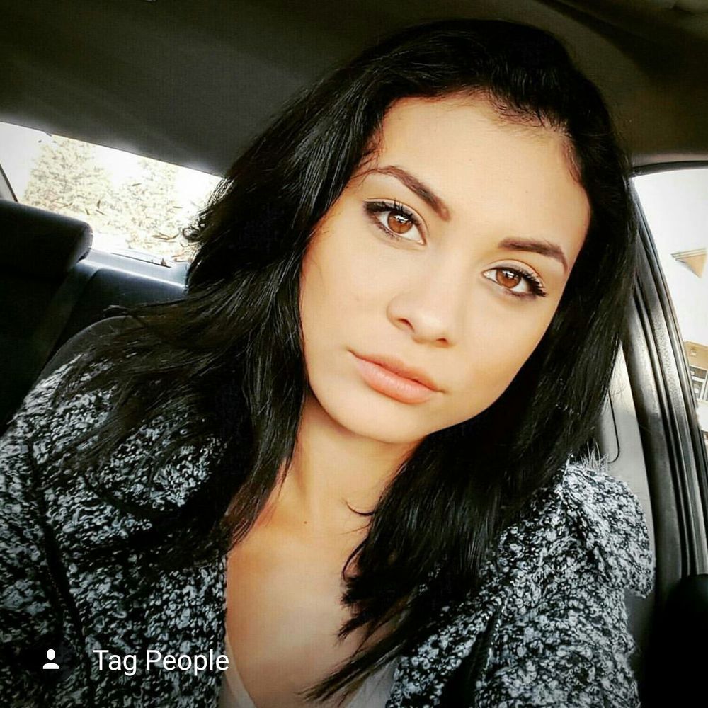 Meet your Posher, Anica