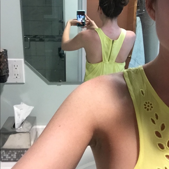 Yellow LA hearts tank top - NWOT!!! 💛 - Picture 4 of 4