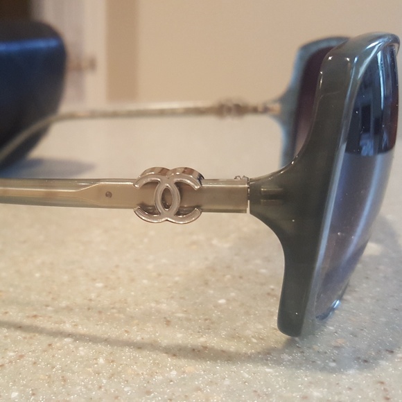 Authentic Chanel sunglasses main image 4