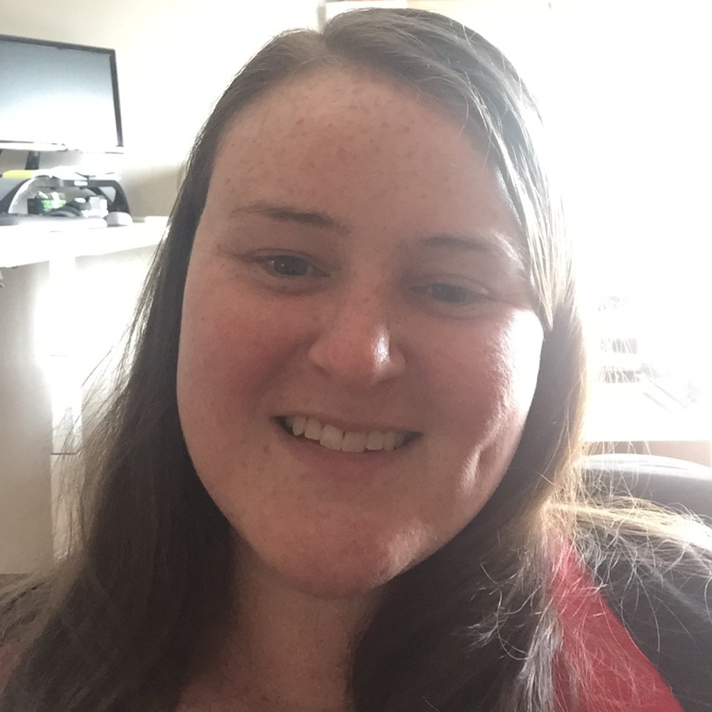 Meet your Posher, Lea
