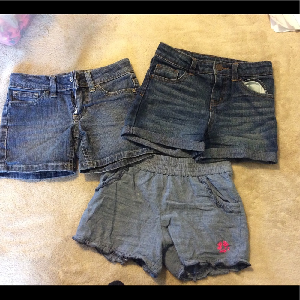 Bundle of 3 pair denim shorts - size 6