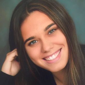 Meet your Posher, Henny