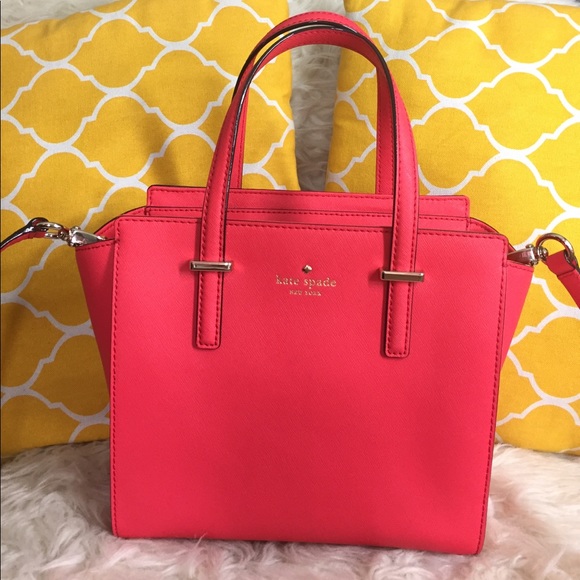 kate spade Handbags - 🌸OFFERS?🌸Kate Spade All Leather Red Satchel