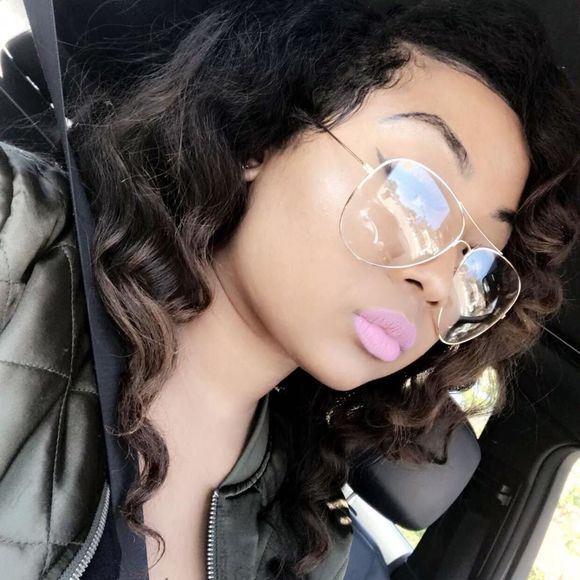 Meet your Posher, Wendy - Picture 1 of 1