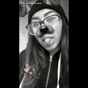 Meet your Posher, Ellena