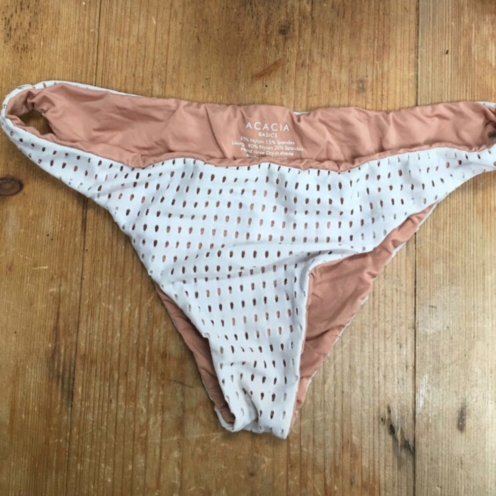 ACACIA Waikoloa Foam/Topless Mesh Bottoms