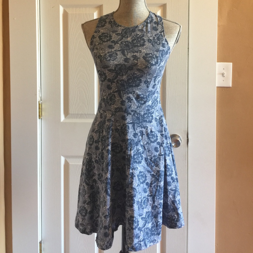 🎉H.P.🎉 Hollister Blue Floral