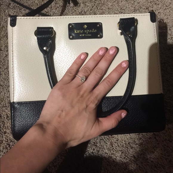 Kate Spade New York Handbag. Price is Firm - Picture 4 of 5
